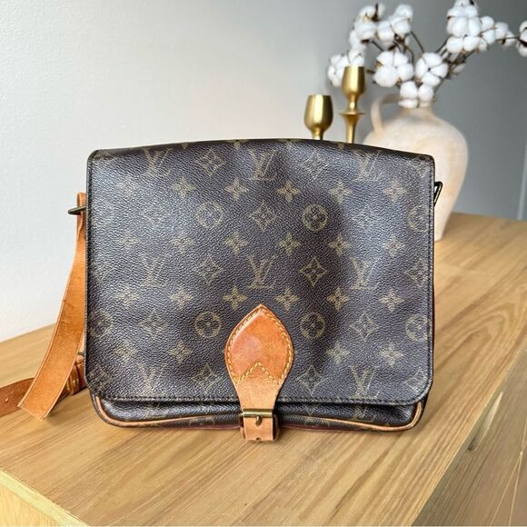 ✅AUTHENTIC✅LOUIS VUITTON CARTOUCHIERE GM - Picture 1 of 15